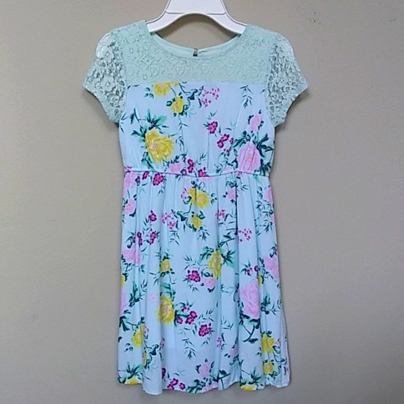 SO Floral Dress - Picture 3 of 9